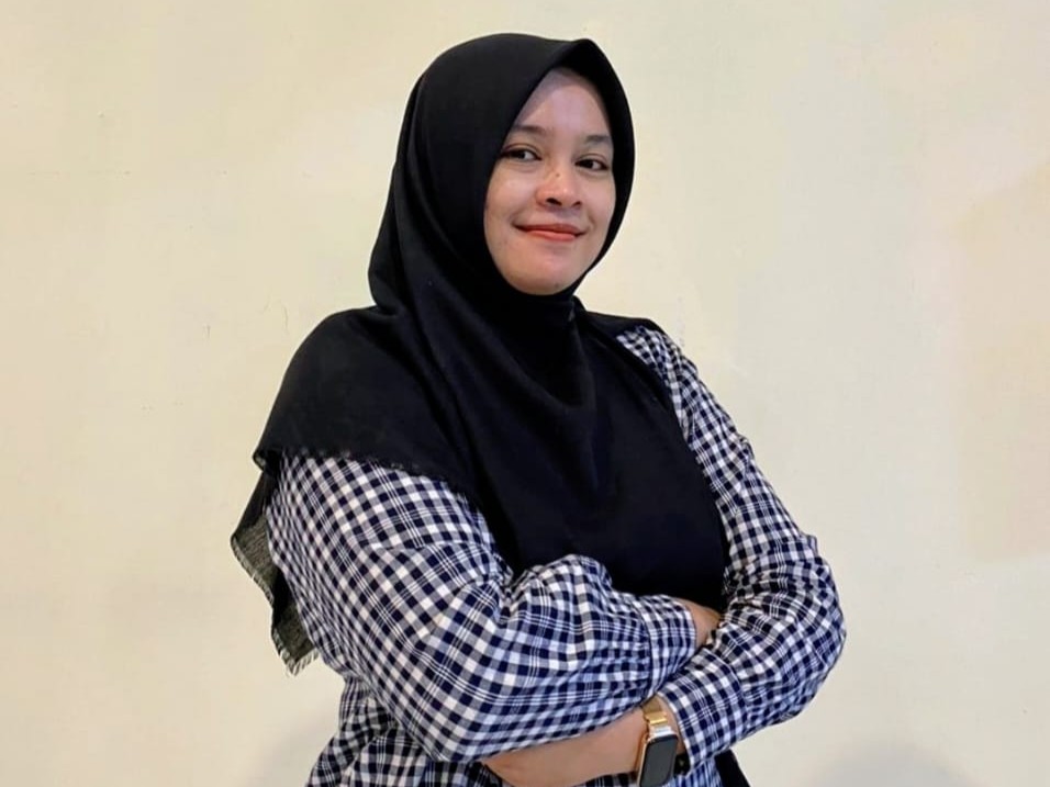 Tifany-Hayuning-Ratri Ratih Purbowisanti